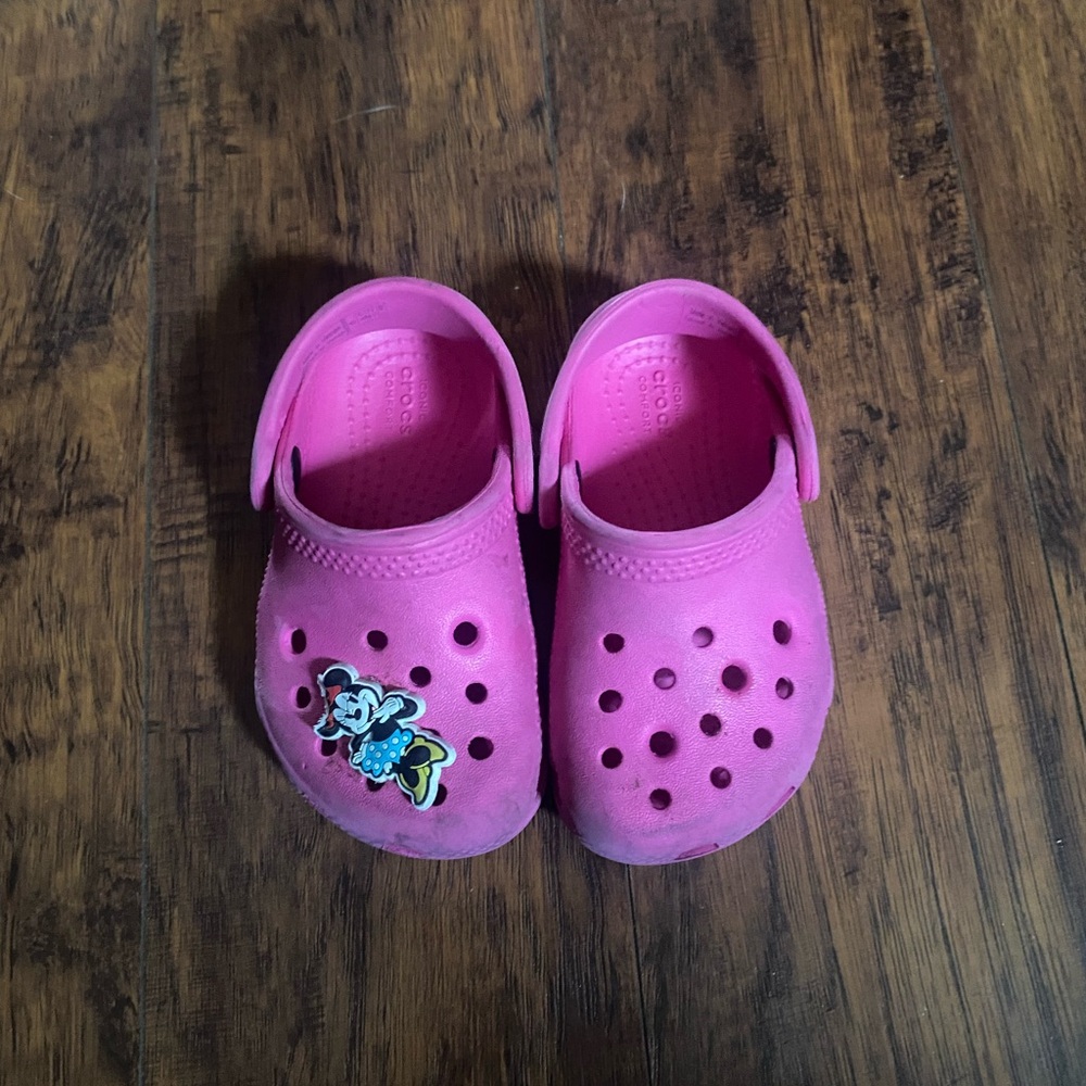 CROCS Pink Sandals with Perforated Design